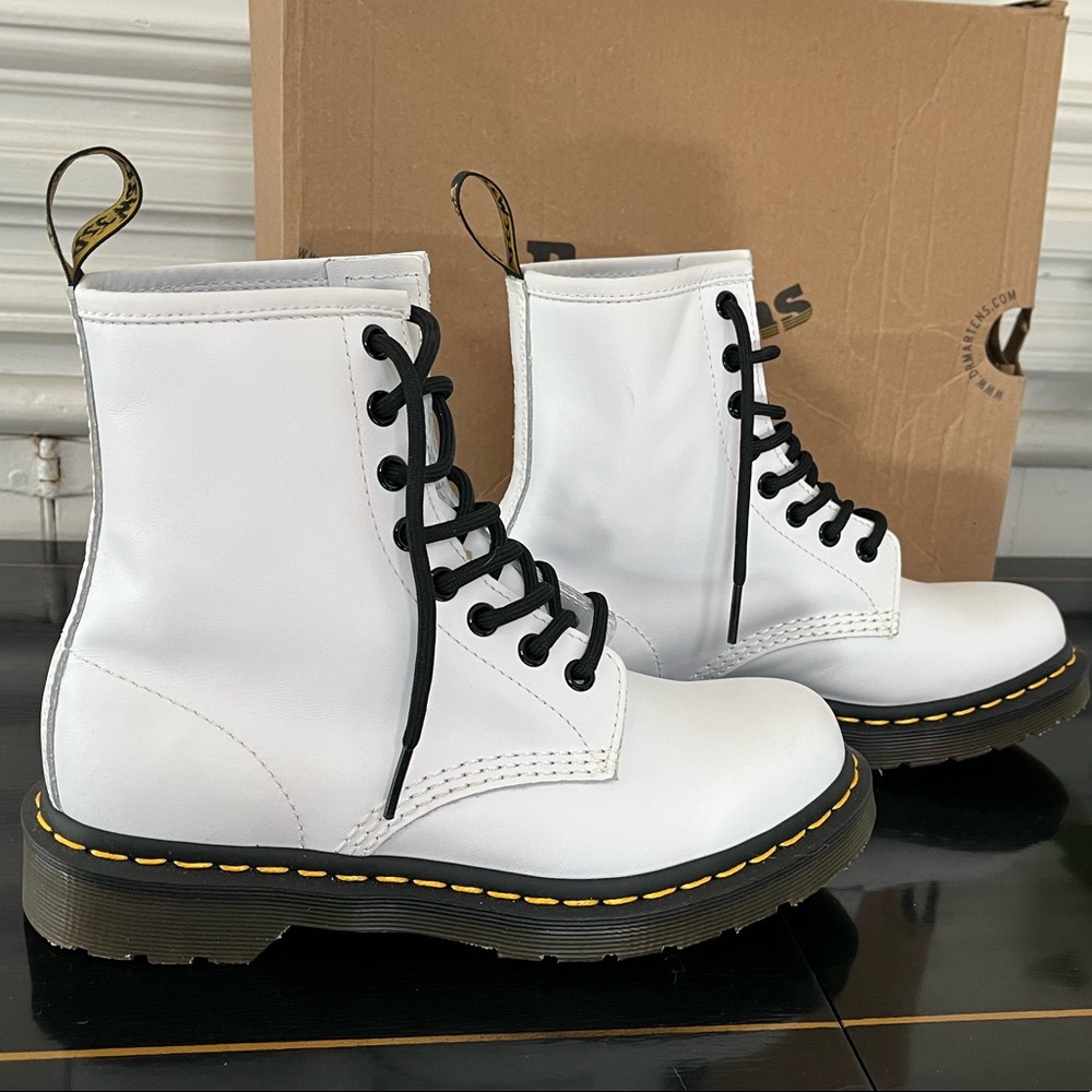 HP⚡️Dr. Martins 1460 White Leather Boot - Picture 10 of 11